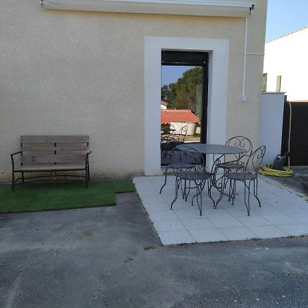 Logement Entre Mer Et Montagne Roujan Luaran gambar