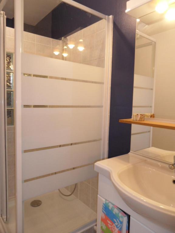 Logement Entre Mer Et Montagne Roujan Luaran gambar